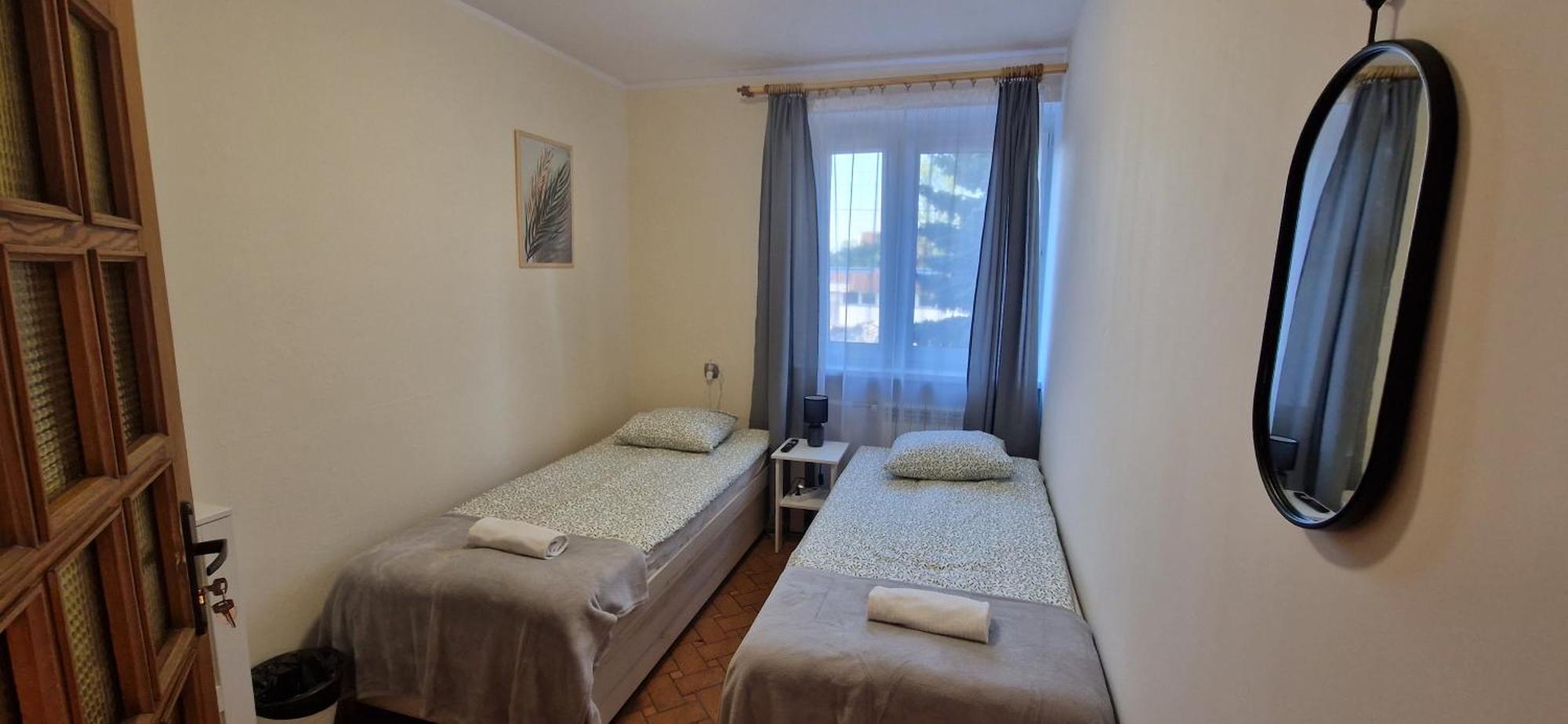 Hostel Milicka Wrocław Rom bilde